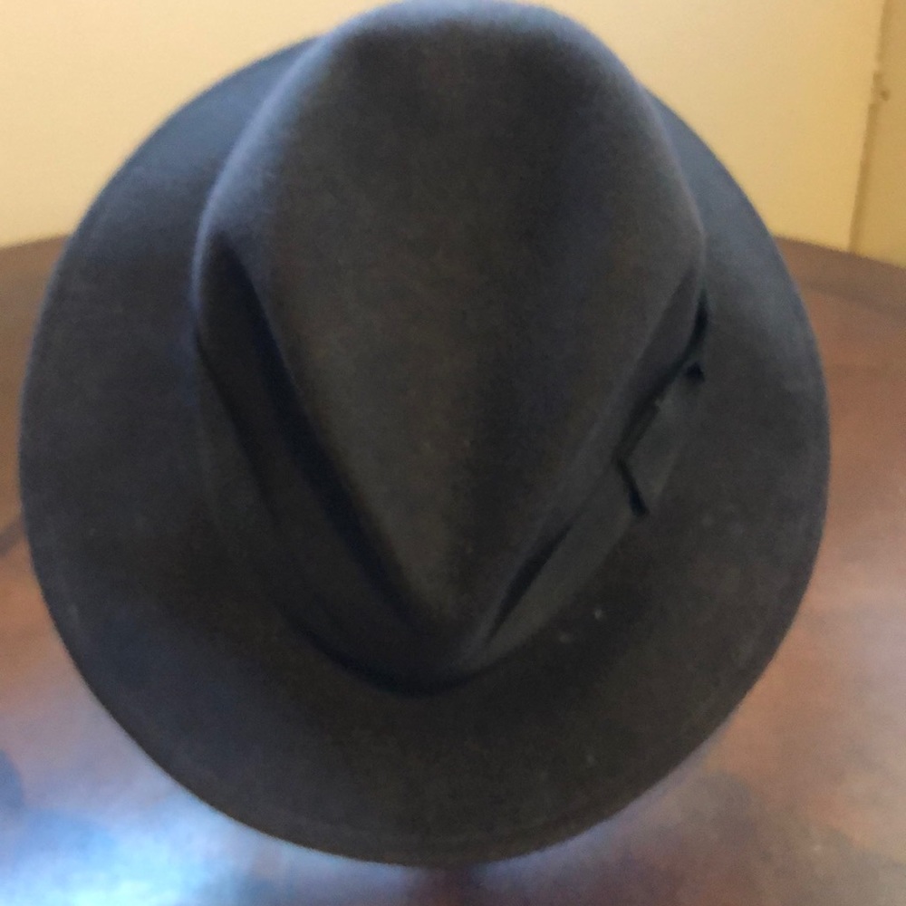 Men hat